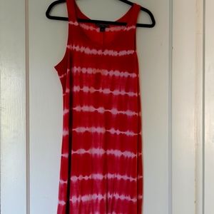 Sleeveless maxi dress. Size medium, tie dye dusky pink/white